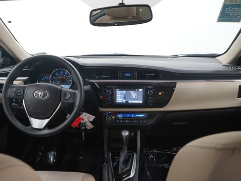 Used 2016 Toyota Corolla LE FWD image 13