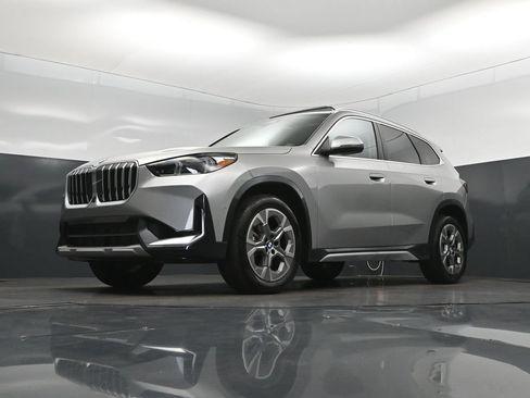 Certified 2025 BMW X1 xDrive28i AWD/4WD image 38