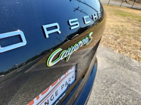 Used 2018 Porsche Cayenne S image 7