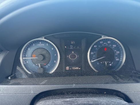 Used 2015 Toyota Camry XLE w/ Moonroof Package image 17