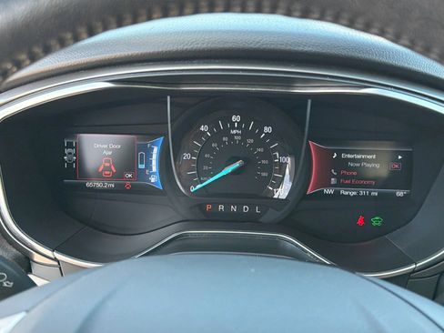 Used 2017 Ford Fusion Energi SE image 39