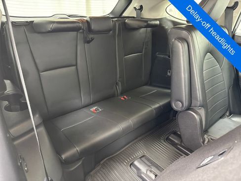 Used 2022 Toyota Highlander XLE image 14