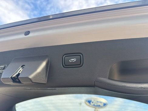 New 2026 Kia Sportage SX image 13