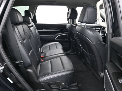 Used 2024 Kia Telluride LX FWD image 33