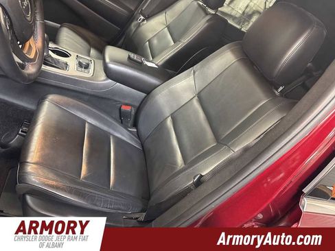 Used 2018 Jeep Grand Cherokee Limited image 12