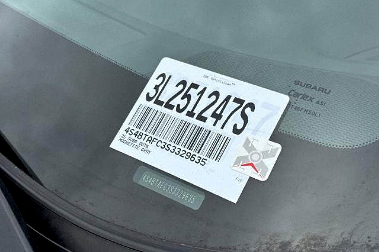 Certified 2025 Subaru Outback Premium AWD/4WD image 32