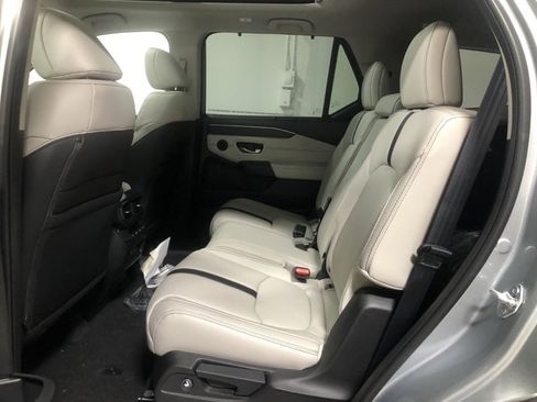 New 2026 Honda Pilot Touring image 17