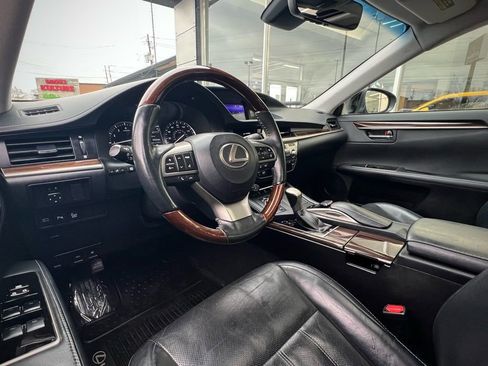 Used 2017 Lexus ES 350 w/ Luxury Package image 15