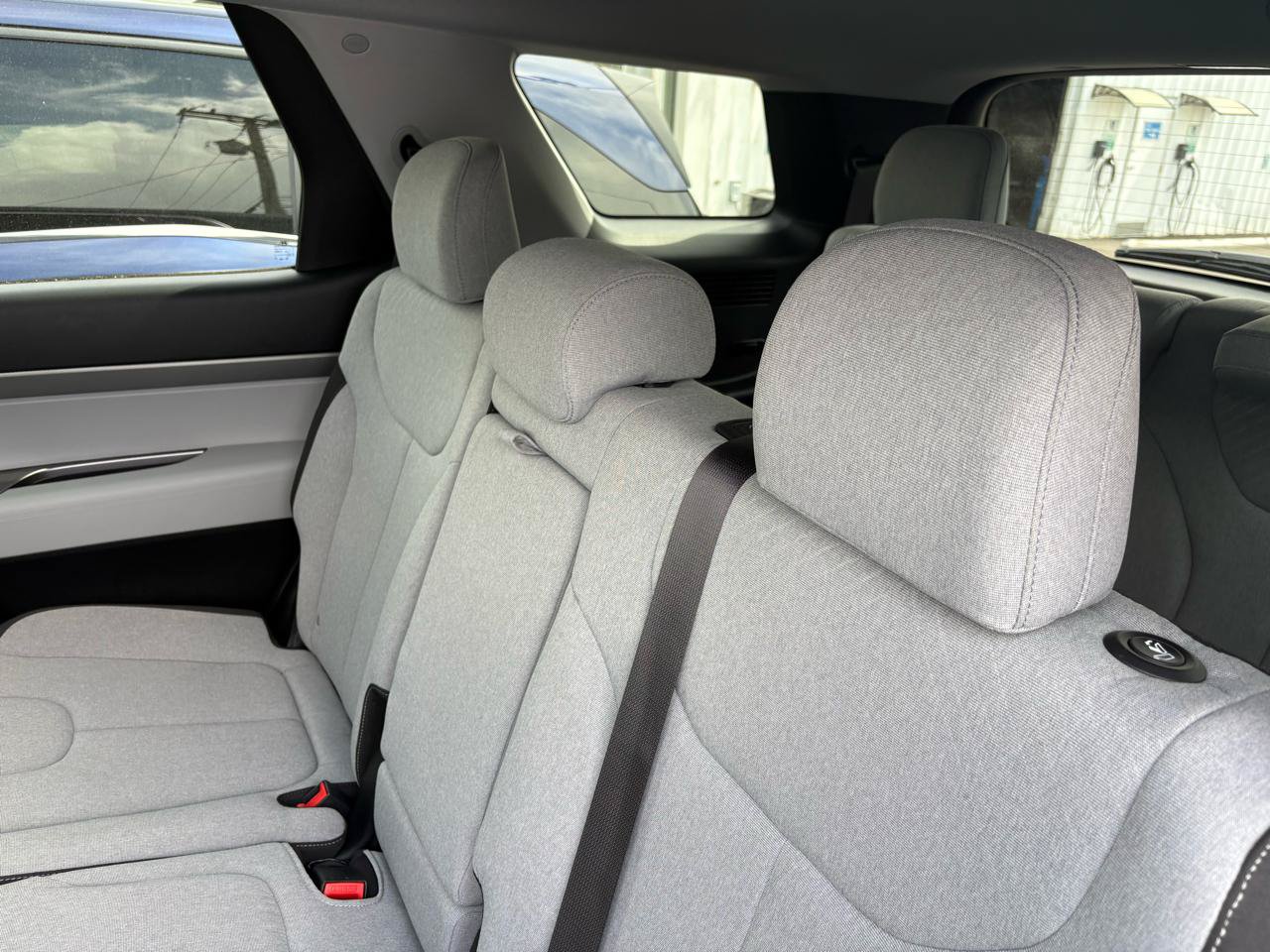Used 2025 Hyundai Palisade SE AWD/4WD image 24