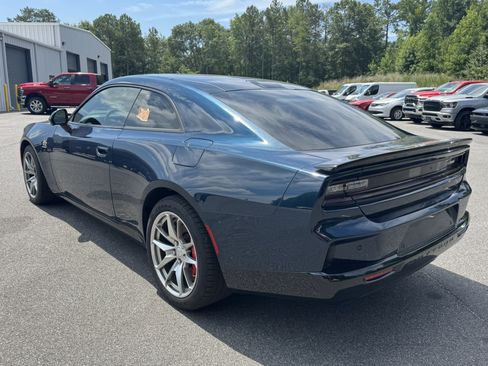 Used 2024 Dodge Charger Daytona Scat Pack w/ Plus Group AWD/4WD image 7