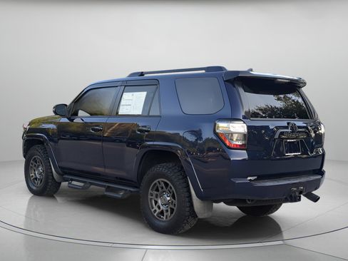 Used 2020 Toyota 4Runner Venture w/ Moonroof Package AWD/4WD image 42