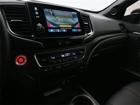 Certified 2023 Honda Passport TrailSport image 12