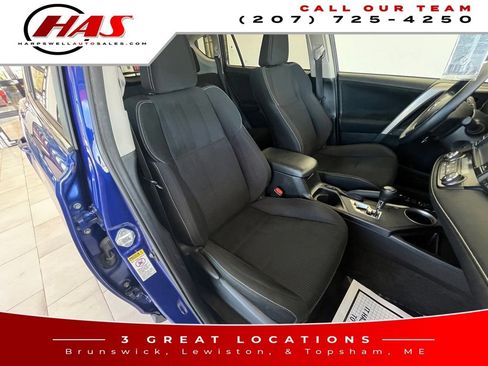 Used 2015 Toyota RAV4 XLE AWD/4WD image 11