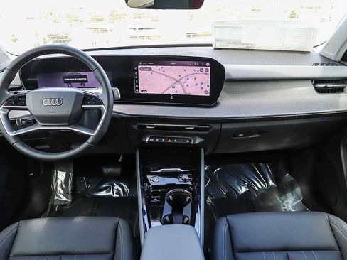 New 2026 Audi Q3 quattro 2.0T AWD/4WD image 16