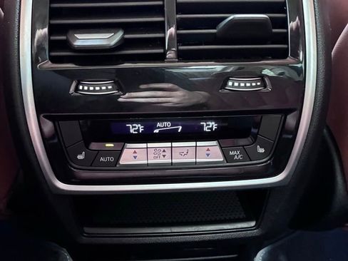 Used 2023 BMW X7 xDrive40i image 17