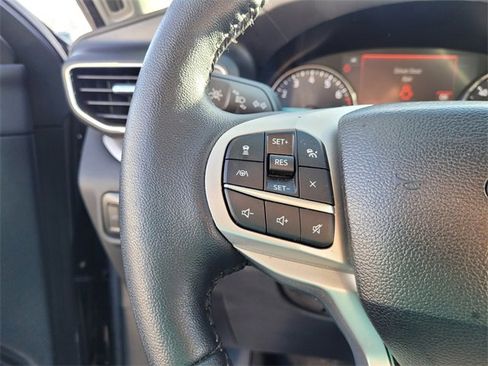 Used 2024 Ford Explorer XLT w/ Equipment Group 202A image 22