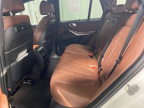 Certified 2025 BMW X5 xDrive50e w/ Premium Package image 15