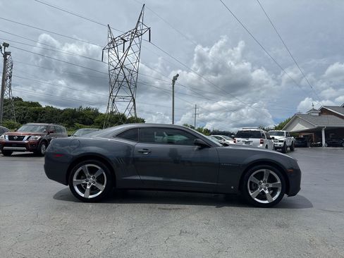Used 2010 Chevrolet Camaro LT RWD image 4