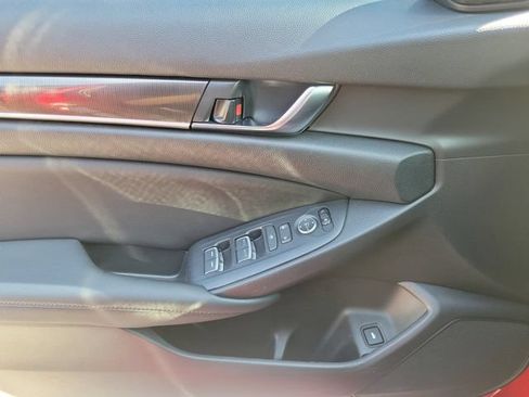 Used 2020 Honda Accord Sport image 25