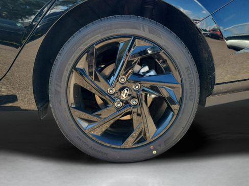 New 2026 Hyundai Elantra Sport image 7