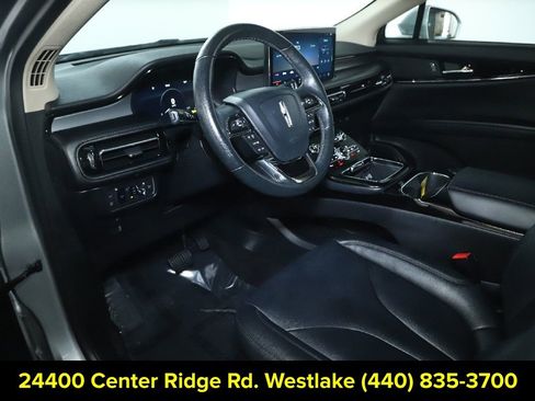 Certified 2022 Lincoln Nautilus AWD w/ Premium Package image 17