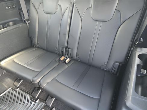 Used 2021 Kia Sorento S FWD image 29