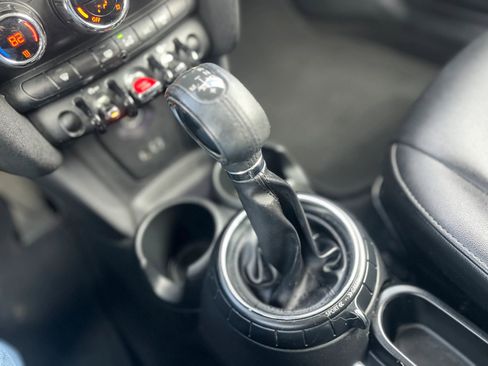 Used 2014 MINI Cooper 2-Door Hardtop image 26