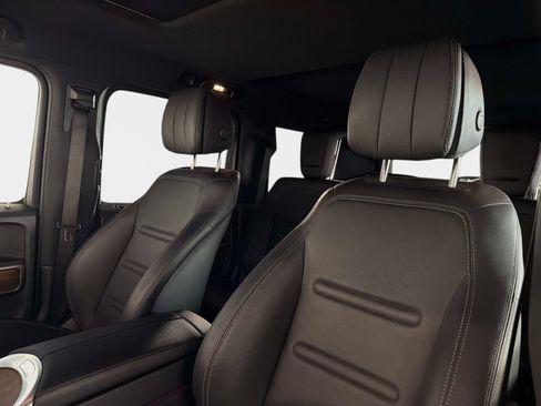 Used 2024 Mercedes-Benz G 550 image 38