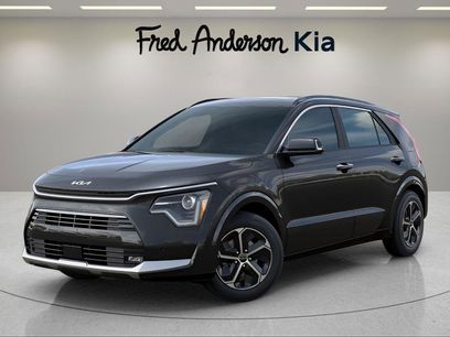 New 2025 Kia Niro SX