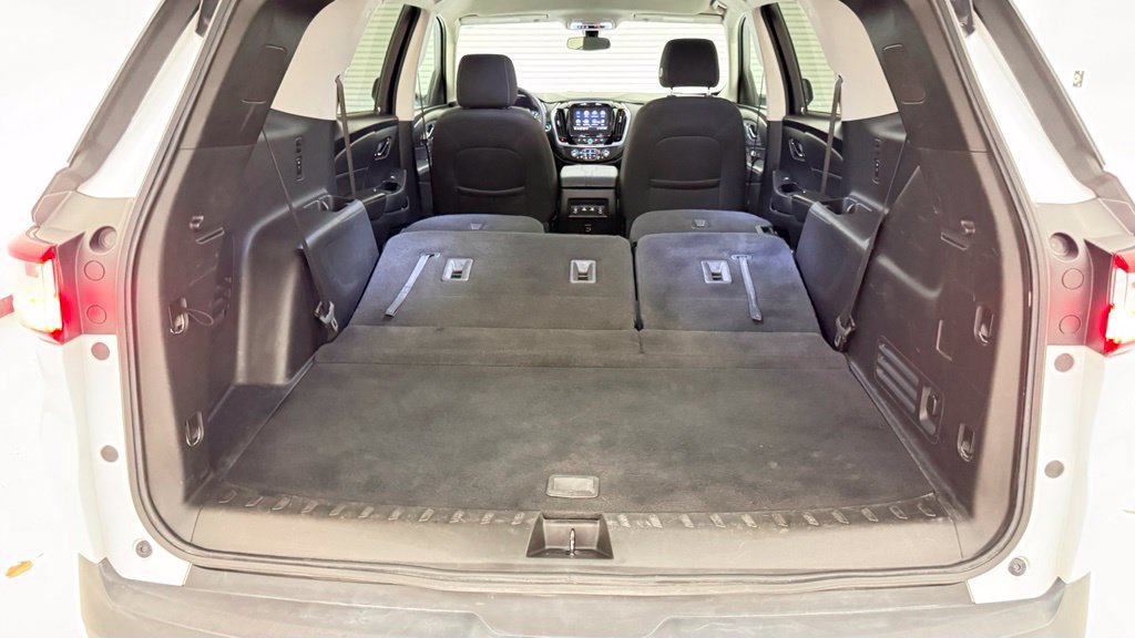 Used 2021 Chevrolet Traverse LT FWD image 34