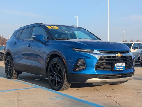 Used 2019 Chevrolet Blazer LT w/ Sun and Wheels Package image 4