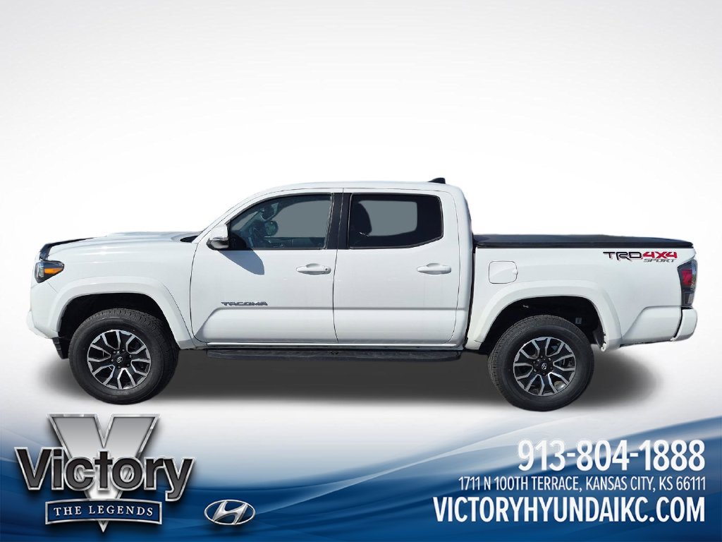 Used 2023 Toyota Tacoma TRD Sport w/ Technology Package AWD/4WD image 2