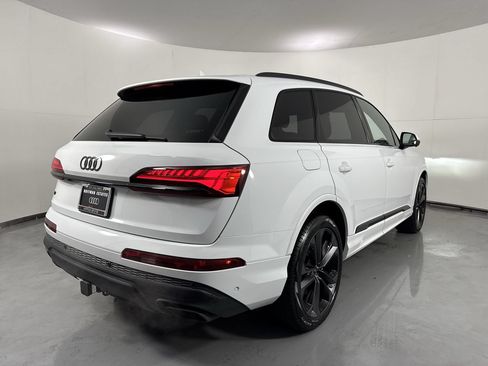 Used 2025 Audi Q7 3.0T Premium Plus AWD/4WD image 36