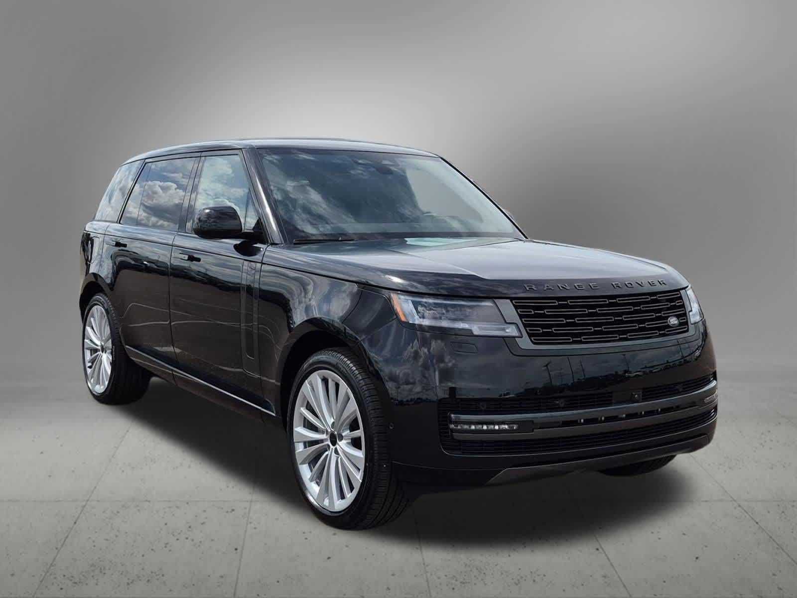 New 2026 Land Rover Range Rover Long Wheelbase SE AWD/4WD image 2