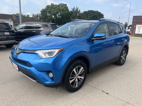 Used 2016 Toyota RAV4 XLE image 1