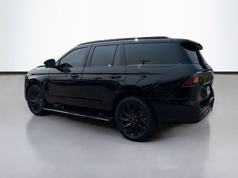 Used 2026 Lincoln Navigator Reserve w/ Jet Appearance Package AWD/4WD image 7