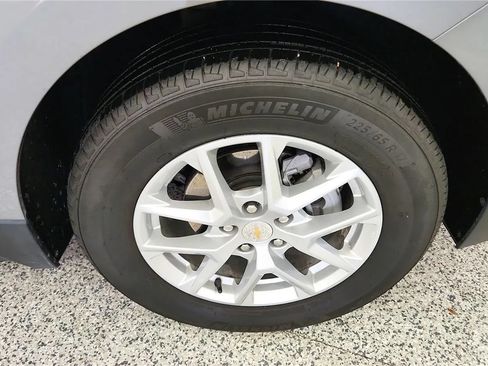 Used 2024 Chevrolet Equinox LS w/ LS Convenience Package FWD image 13
