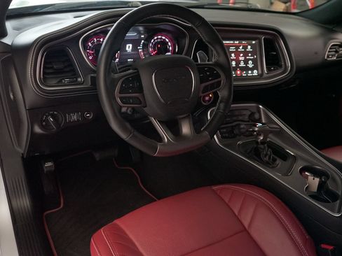 Used 2023 Dodge Challenger SRT Hellcat RWD image 2