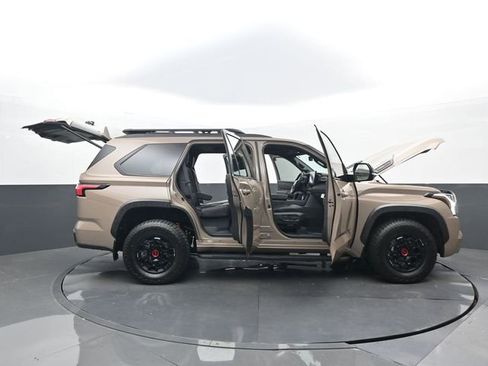 Used 2025 Toyota Sequoia TRD Pro AWD/4WD image 28