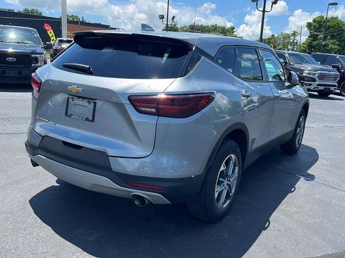 Used 2025 Chevrolet Blazer LT AWD/4WD image 6