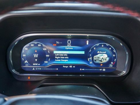 Used 2024 Chevrolet Tahoe RST image 22