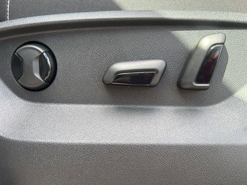 New 2026 Volkswagen Atlas SE FWD image 22
