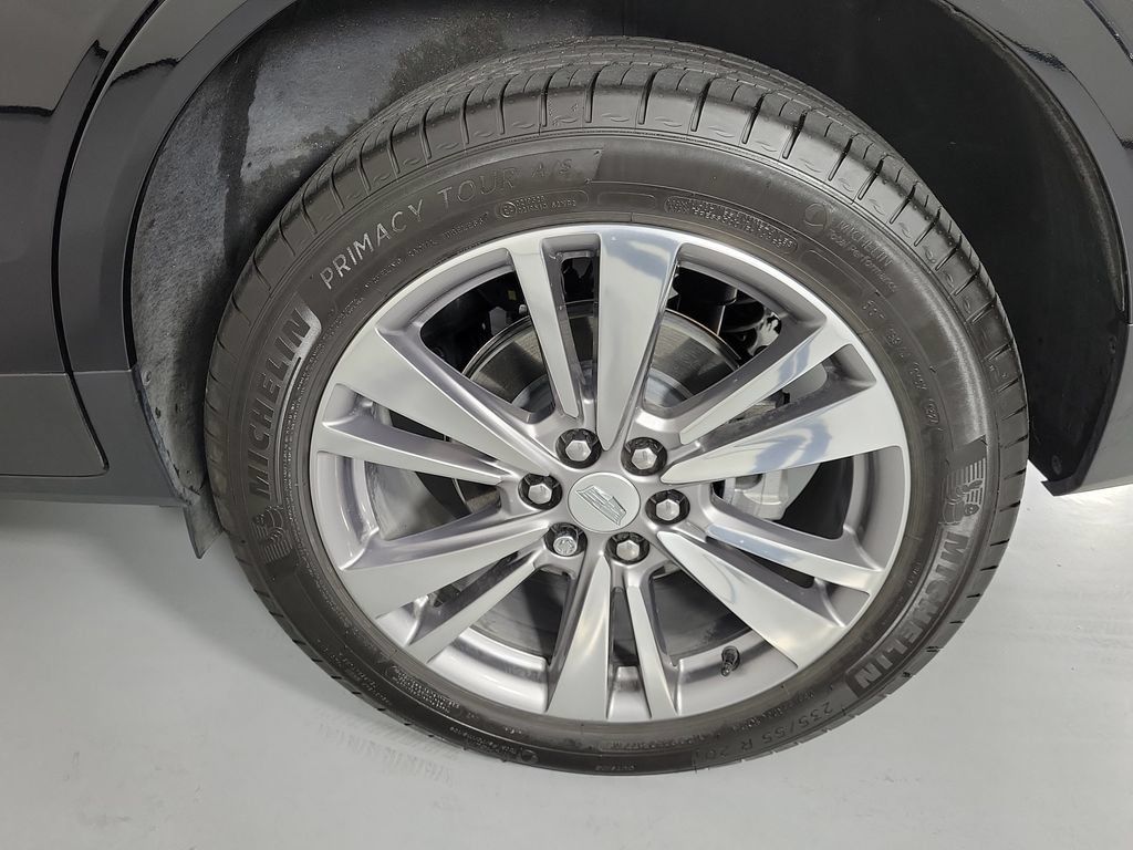 Certified 2024 Cadillac XT5 Premium Luxury FWD image 9