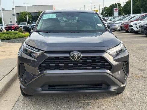 Used 2024 Toyota RAV4 LE AWD/4WD image 10