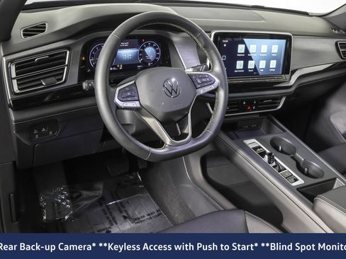 Used 2025 Volkswagen Atlas Cross Sport SE AWD/4WD image 5