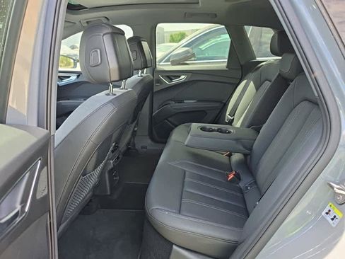Used 2024 Audi Q4 e-tron Premium Plus AWD/4WD image 9