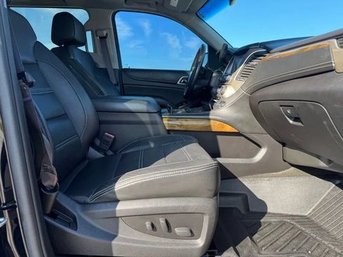 Used 2017 GMC Yukon Denali w/ Open Road Package AWD/4WD image 14