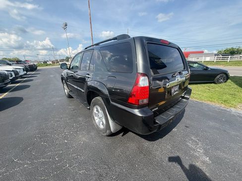 Used 2008 Toyota 4Runner SR5 RWD image 6