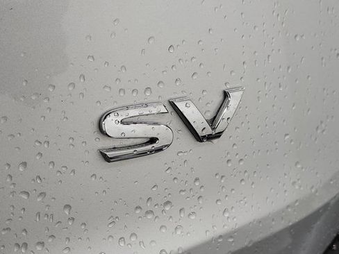 Used 2023 Nissan Rogue SV w/ SV Premium B Package FWD image 12