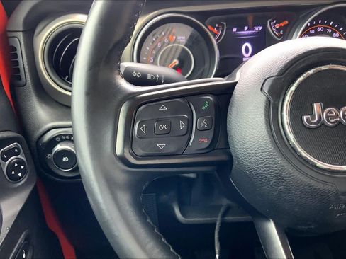 Used 2018 Jeep Wrangler Unlimited Sport S AWD/4WD image 22